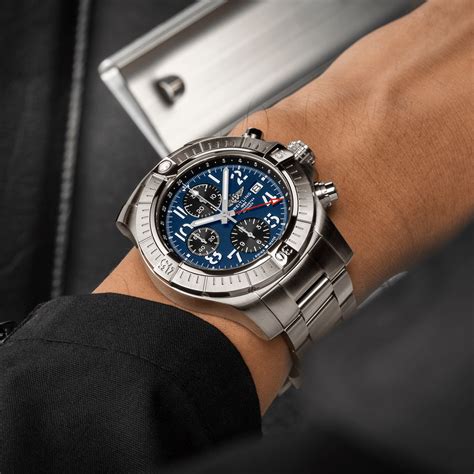 breitling chrono avenger